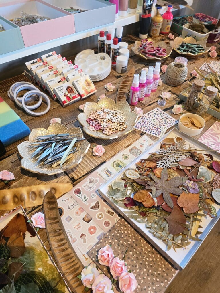 Het Klubhuis | Workshop Schilderen met Droogbloemen – Creatief, ontspannen en inspirerend | 14 Het Klubhuis | 20250403 191633