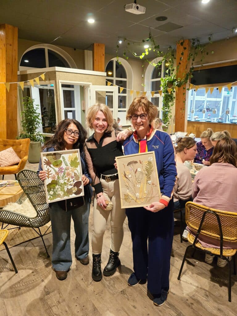 Het Klubhuis | Workshop Schilderen met Droogbloemen – Creatief, ontspannen en inspirerend | 2 Het Klubhuis | 20250403 211340