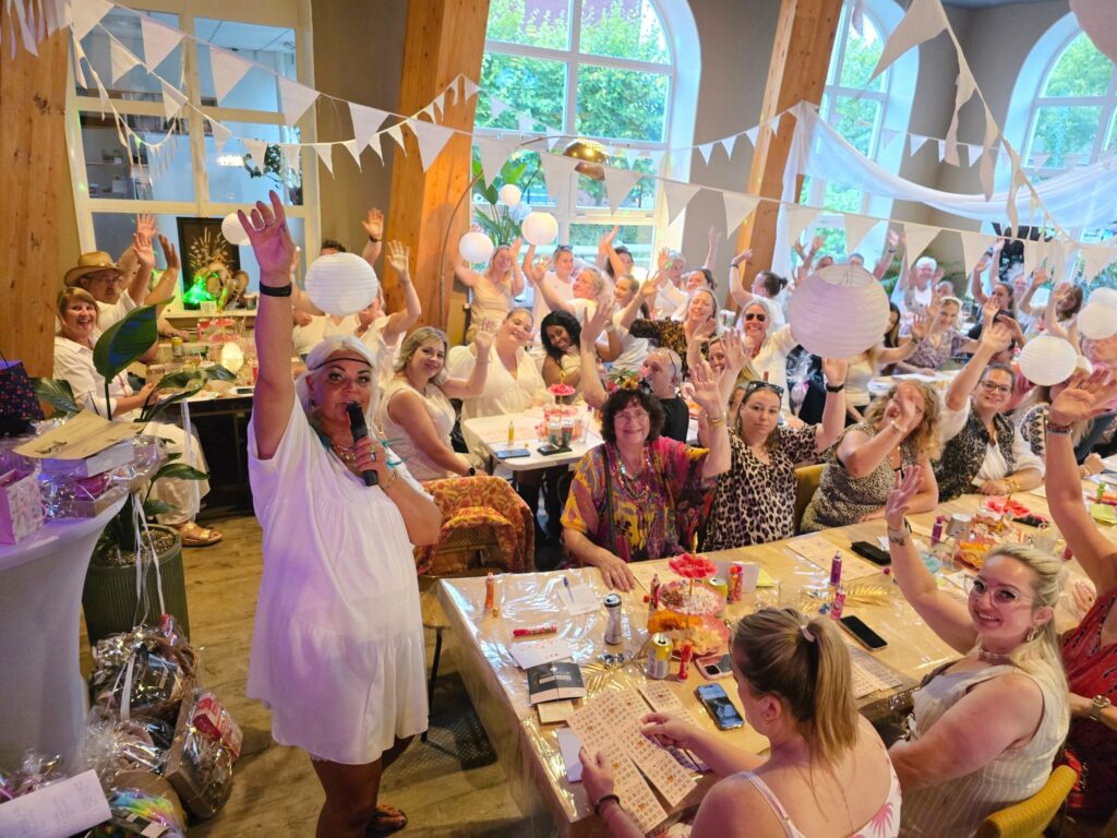 Het Klubhuis | White Ibiza Bingo | 41 Het Klubhuis | 533963243 782090577673227 4950692862879980992 n