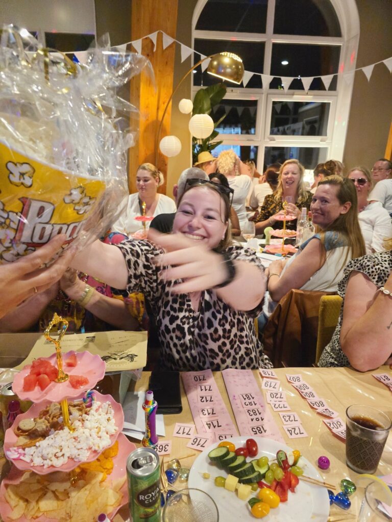 Het Klubhuis | White Ibiza Bingo | 44 Het Klubhuis | 534141941 782091937673091 8889457579470920655 n