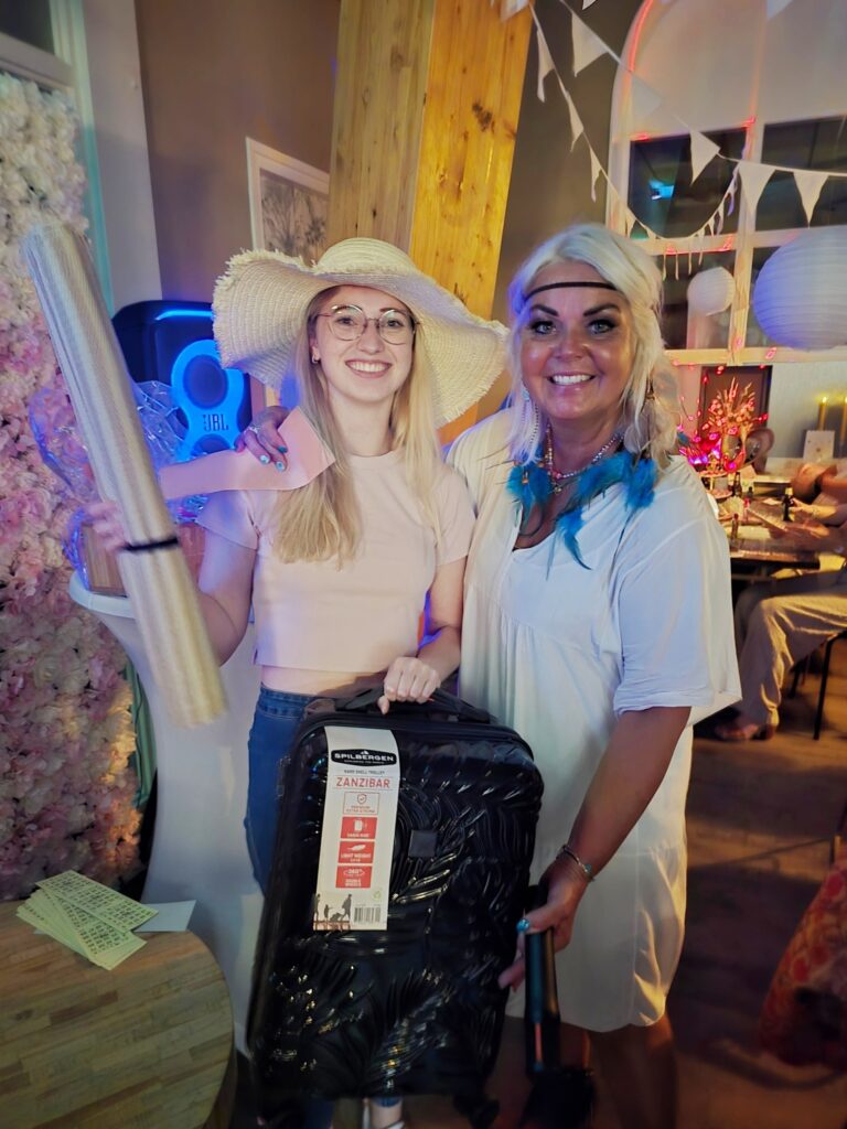 Het Klubhuis | White Ibiza Bingo | 54 Het Klubhuis | 534661466 782093627672922 8578424041484900143 n