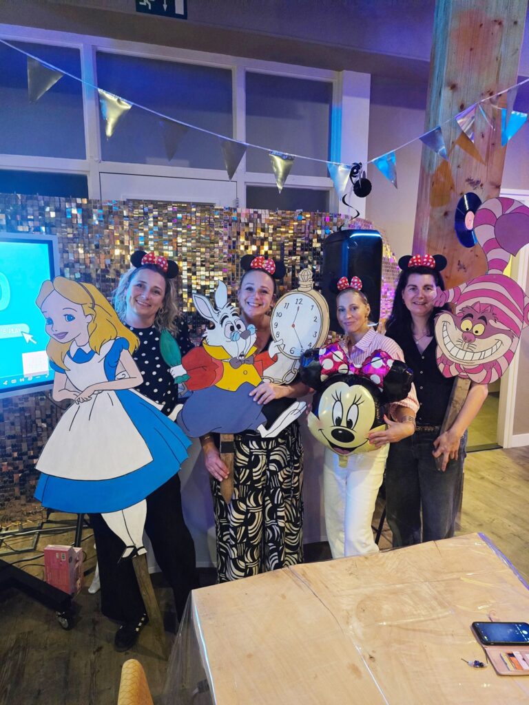 Het Klubhuis | Disney Pubquiz en muziekbingo | 17 Het Klubhuis | 544637649 799226045959680 5905769973330786251 n